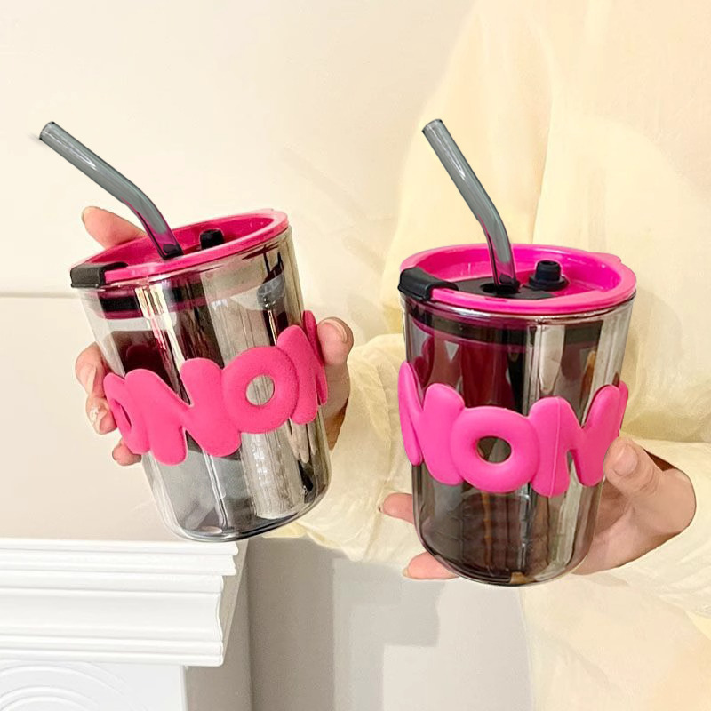 Creatieve letter rietjesbeker