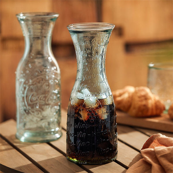 Glazen koude ketel met reliëf in de taille