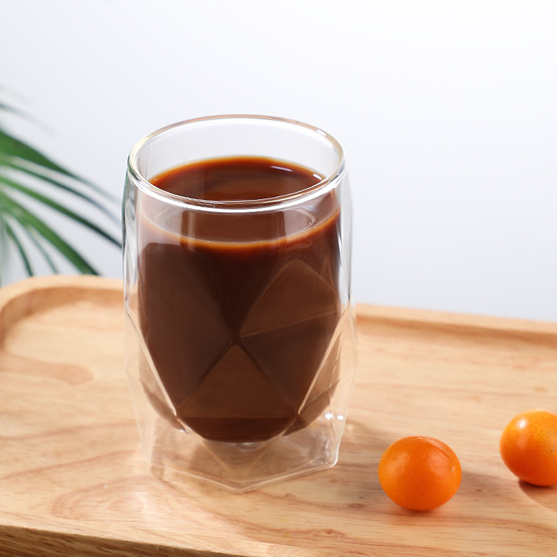 Eenvoudige hittebestendige dubbelwandige geïsoleerde glazen beker